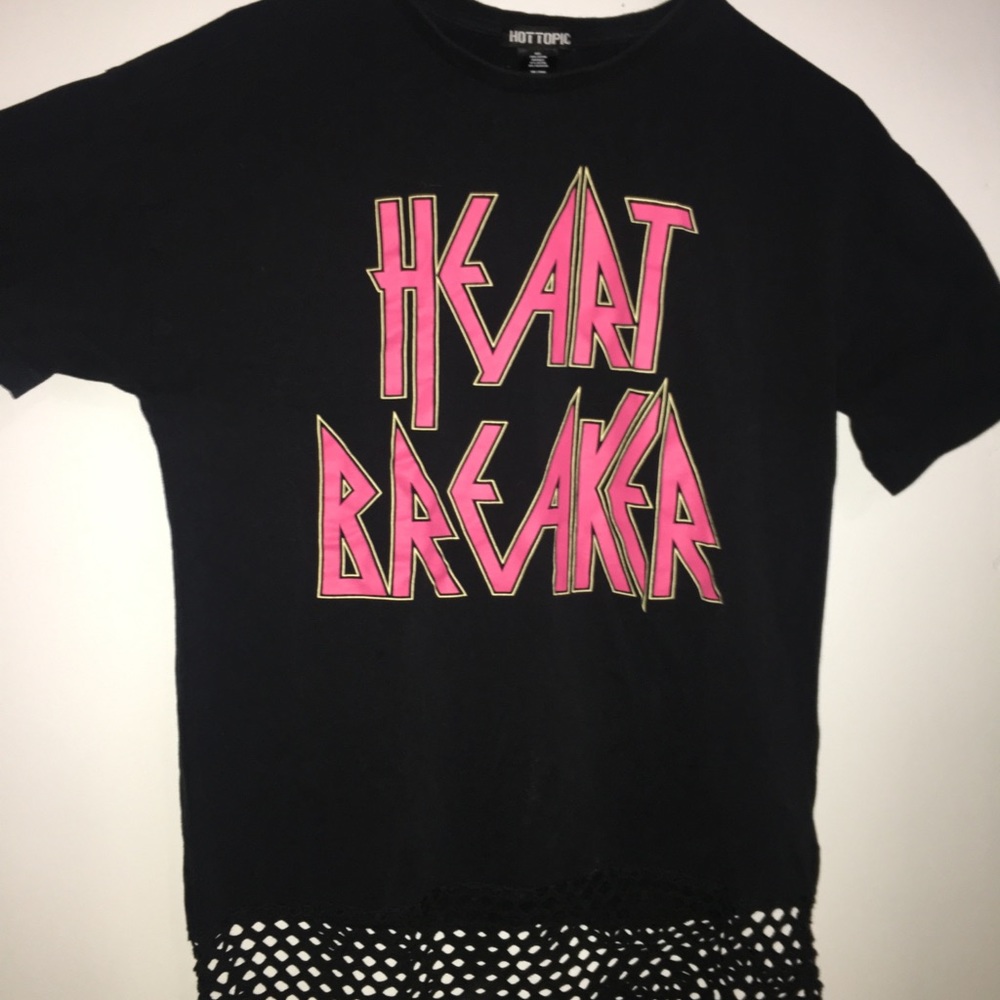 Heart breaker tee shirt